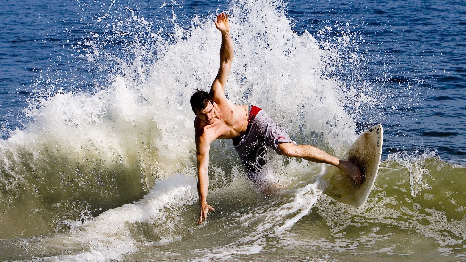 欧冠淘汰赛之夜，卡拉斯科一剑封喉，定义马竞的坚韧与野心